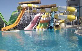 Hotel Amwaj Blue Beach Resort & Spa